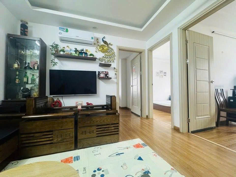 Giá Tốt. Bán Ngay Chung Cư Việt Hưng, Long Biên 75m2, chỉ 4,25 tỷ (sổ sẵn)